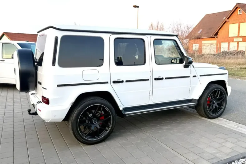 Mercedes-Benz G 450 (Clasa G) din 2024 cu 19.990 km - oferta MER205616 - foto 11