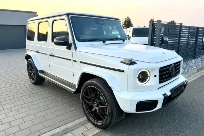 Mercedes-Benz G 450 (Clasa G) din 2024 cu 19.990 km - oferta MER205616 - foto 21