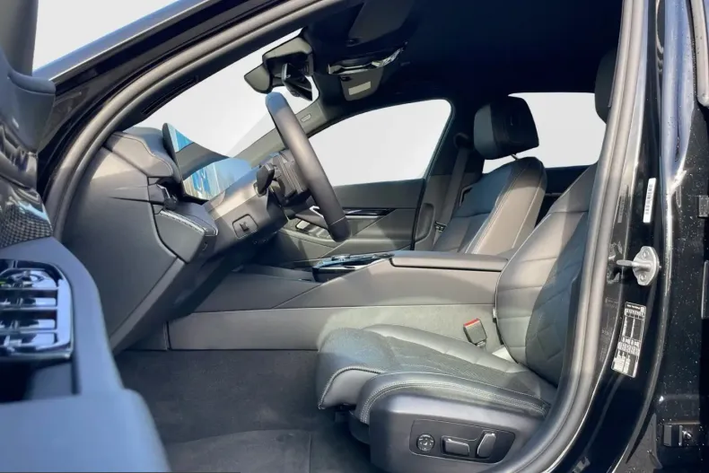 BMW 520 (Seria 5) din 2025 cu 25.103 km - oferta BMW205619 - foto 14