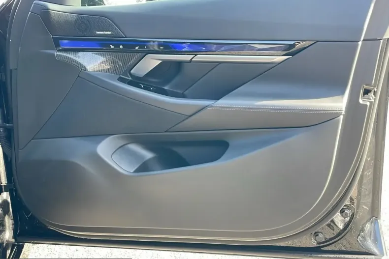 BMW 520 (Seria 5) din 2025 cu 25.103 km - oferta BMW205619 - foto 19