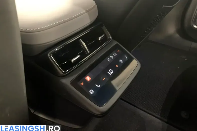 Polestar 4 din 2025 cu 6.809 km - oferta POL205622 - foto 14