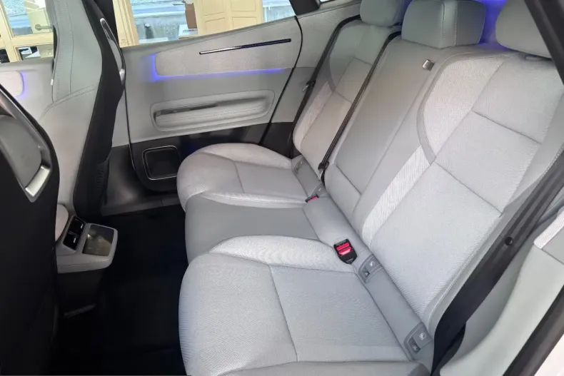 Polestar 4 din 2024 cu 6.200 km - oferta POL205623 - foto 12