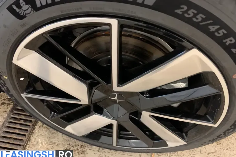 Polestar 4 din 2025 cu 19 km - oferta POL205627 - foto 5