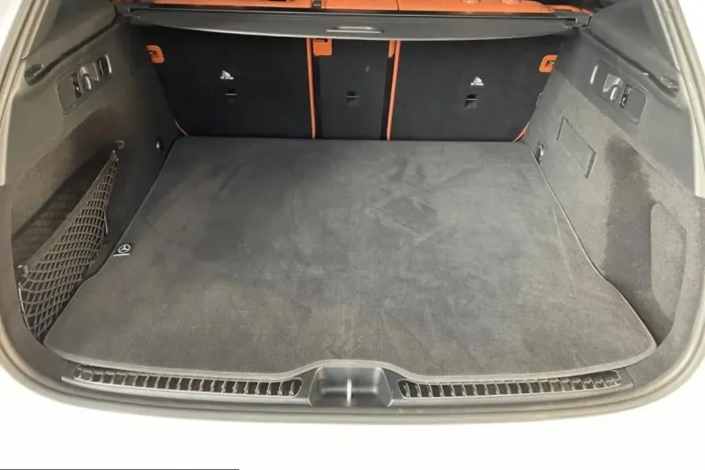 Mercedes-Benz GLC 200 (Clasa GLC) din 2024 cu 29.235 km - oferta MER205628 - foto 12