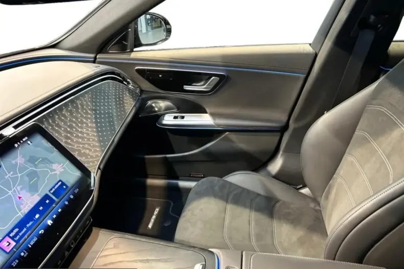 Mercedes-Benz E 300 (Clasa E) din 2025 cu 6.784 km - oferta MER205631 - foto 4