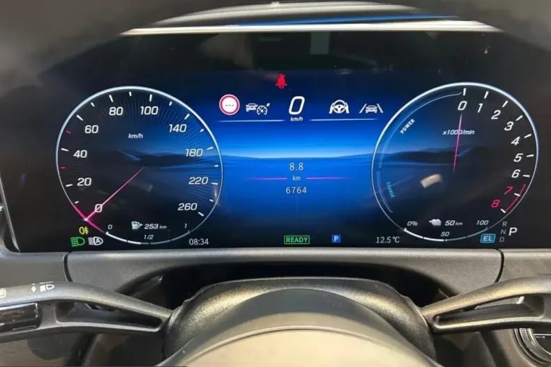 Mercedes-Benz E 300 (Clasa E) din 2025 cu 6.784 km - oferta MER205631 - foto 9