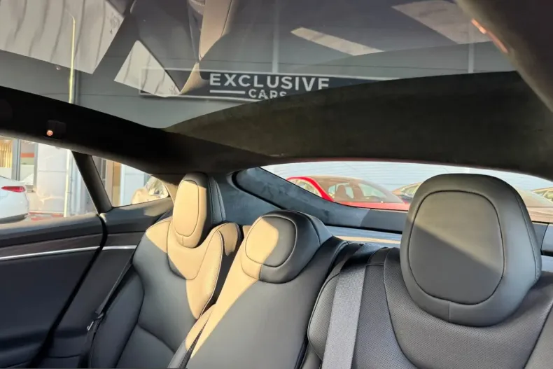 Tesla Model S din 2024 cu 45.777 km - oferta TES205635 - foto 4