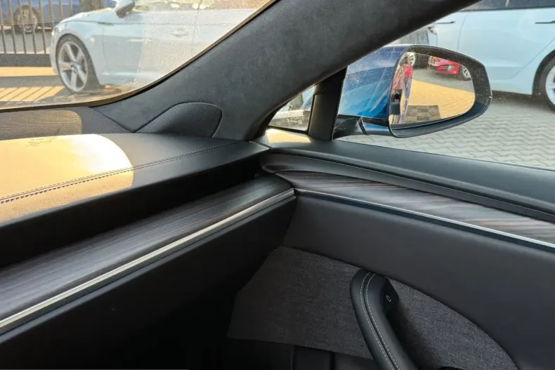 Tesla Model S din 2024 cu 45.777 km - oferta TES205635 - foto 5