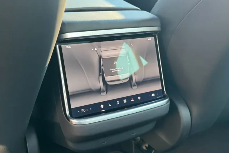 Tesla Model S din 2024 cu 45.777 km - oferta TES205635 - foto 8