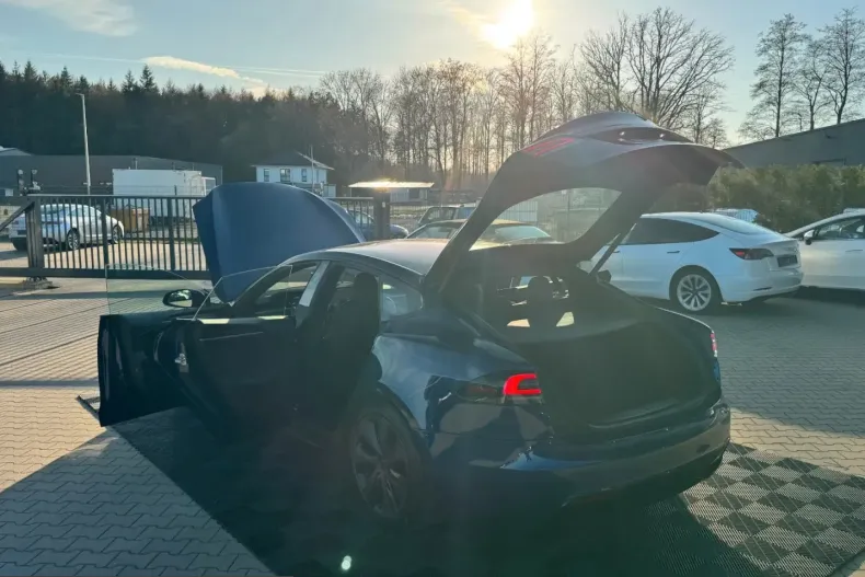 Tesla Model S din 2024 cu 45.777 km - oferta TES205635 - foto 21