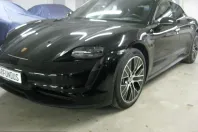 Porsche Taycan din 2023 cu 29.997 km - oferta POR205636 - foto 1