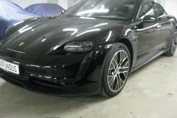 Porsche Taycan din 2023 - oferta POR205636