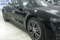 Porsche Taycan din 2023 cu 29.997 km - oferta POR205636 - foto 5