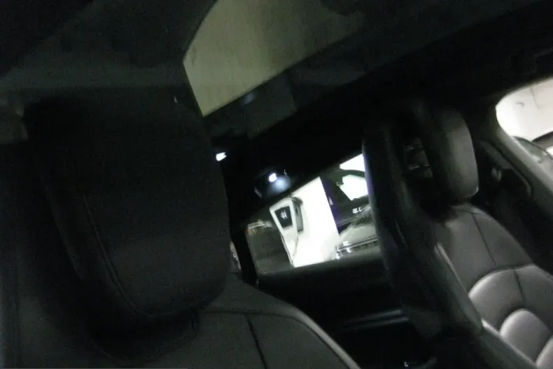 Porsche Taycan din 2023 cu 29.997 km - oferta POR205636 - foto 17