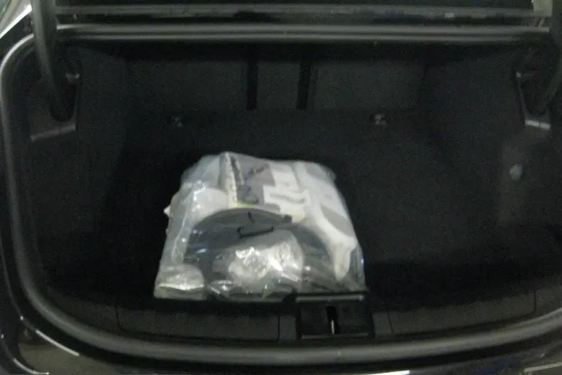 Porsche Taycan din 2023 cu 29.997 km - oferta POR205636 - foto 21