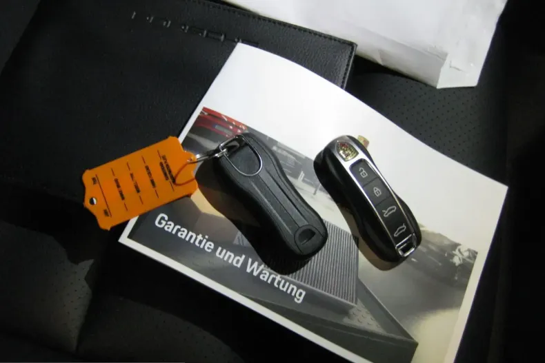 Porsche Taycan din 2023 cu 29.997 km - oferta POR205636 - foto 26