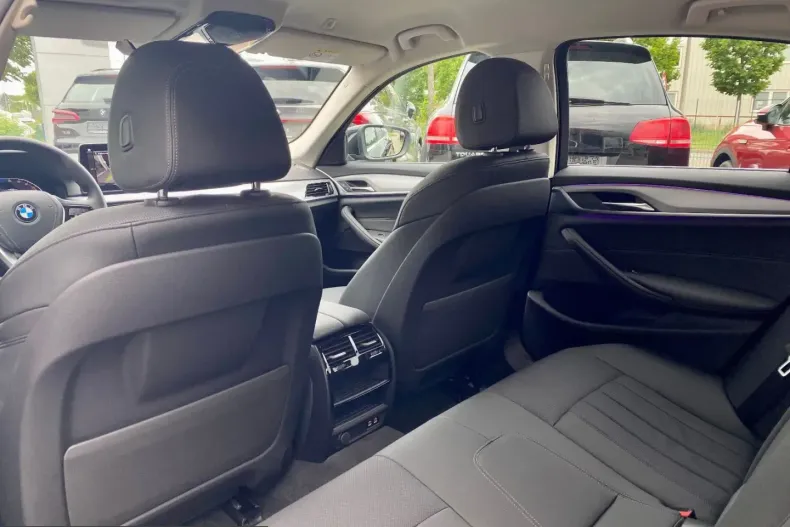 BMW 520 (Seria 5) din 2022 cu 57.640 km - oferta BMW205641 - foto 10