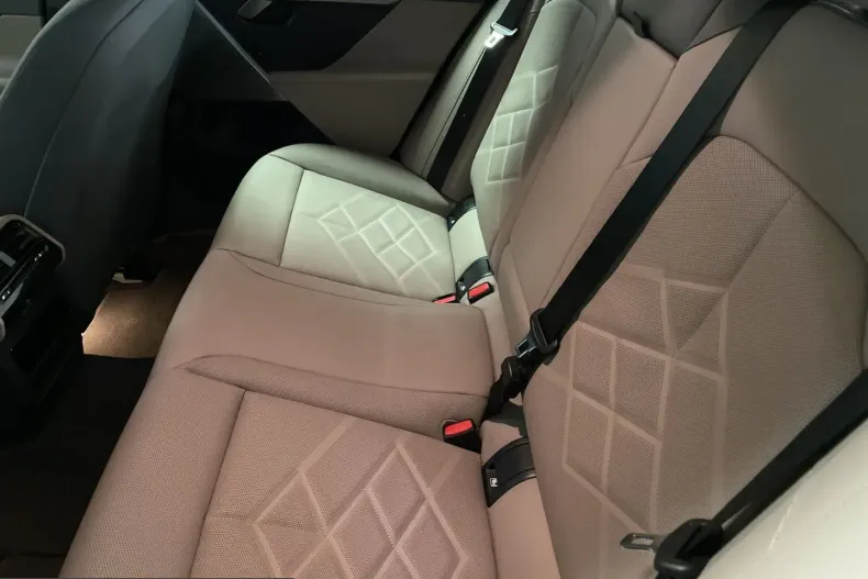 BMW 520 (Seria 5) din 2024 cu 7.774 km - oferta BMW205651 - foto 10