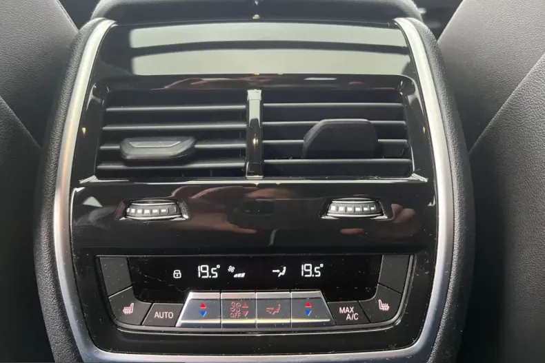 BMW X6 M60 (Seria X) din 2023 cu 52.460 km - oferta BMW205653 - foto 17