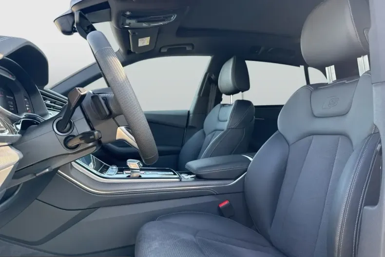 Audi SQ8 din 2025 cu 17.367 km - oferta AUD205657 - foto 6