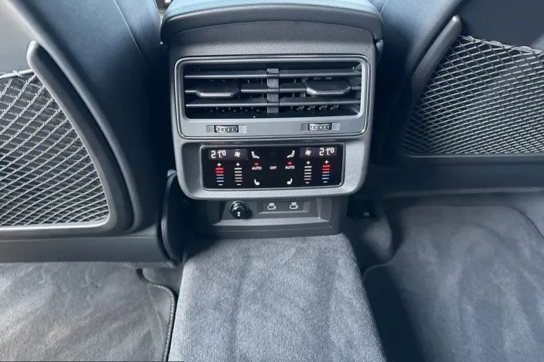 Audi SQ8 din 2025 cu 17.367 km - oferta AUD205657 - foto 10