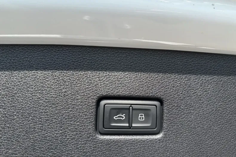 Audi SQ8 din 2025 cu 17.367 km - oferta AUD205657 - foto 20