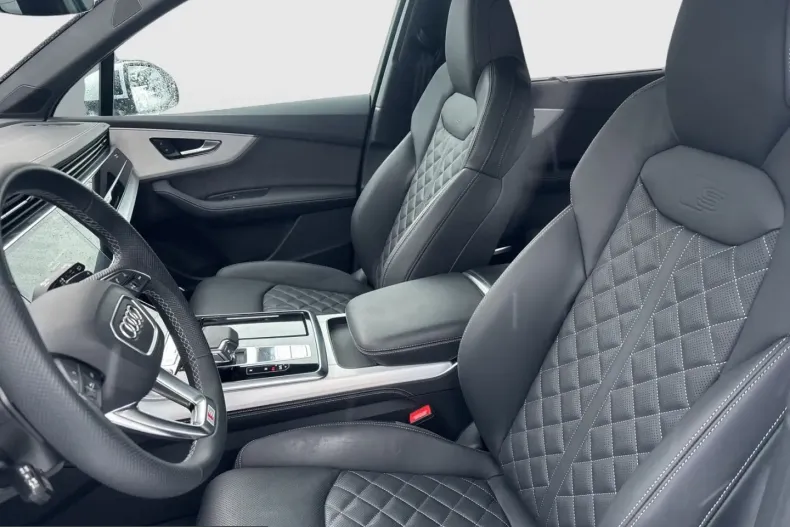 Audi SQ7 din 2025 cu 12.359 km - oferta AUD205658 - foto 7