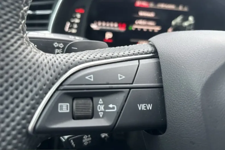 Audi SQ7 din 2025 cu 12.359 km - oferta AUD205658 - foto 14