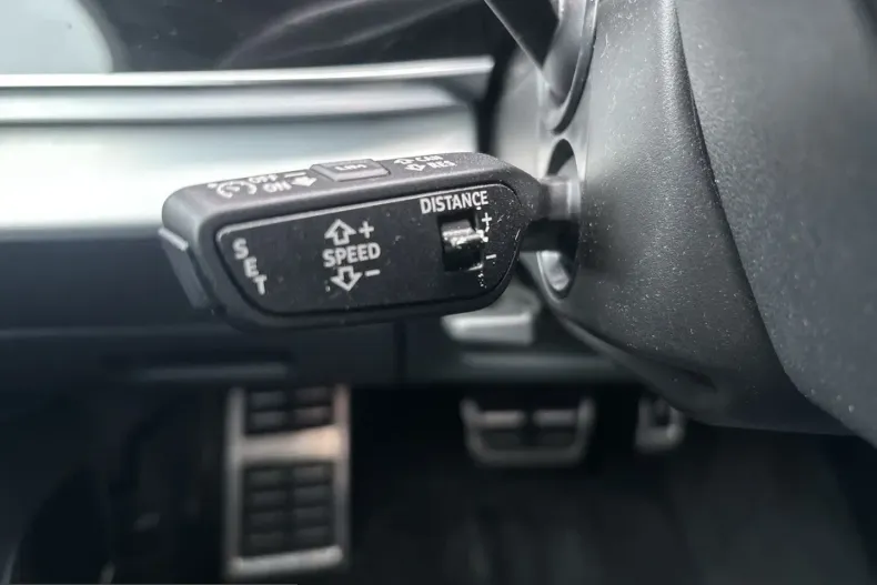 Audi SQ7 din 2025 cu 12.359 km - oferta AUD205658 - foto 16