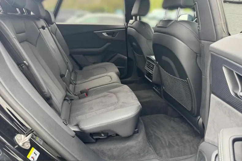 Audi SQ8 din 2025 cu 19.500 km - oferta AUD205659 - foto 8