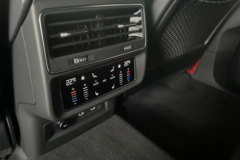 Audi SQ8 din 2025 cu 19.891 km - oferta AUD205660 - foto 15