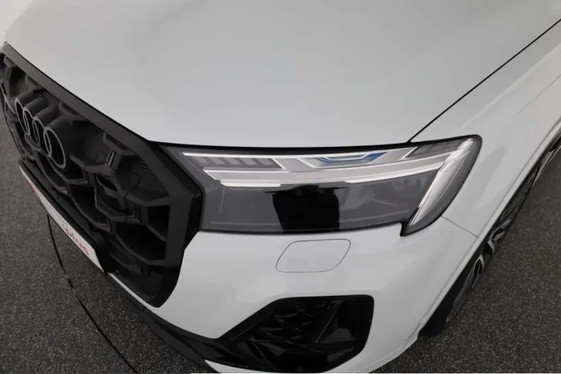 Audi SQ7 din 2025 cu 9.864 km - oferta AUD205661 - foto 6