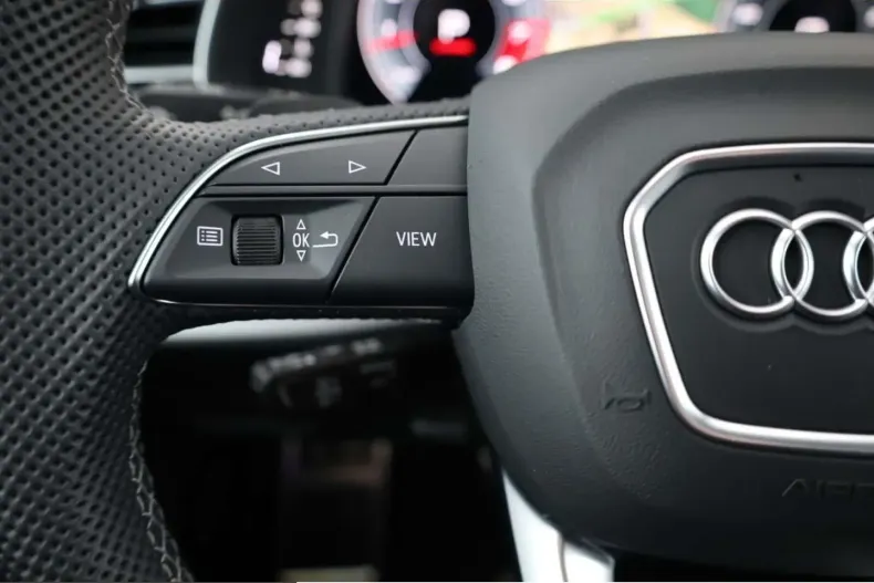 Audi SQ7 din 2025 cu 9.864 km - oferta AUD205661 - foto 13