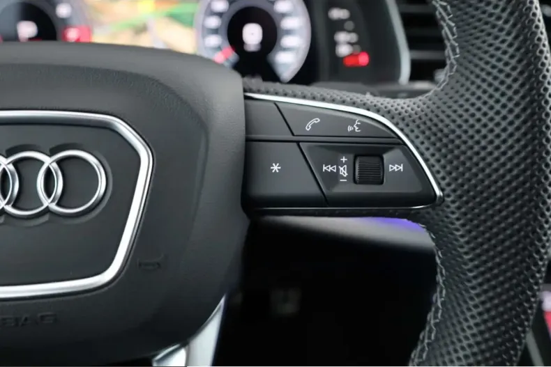 Audi SQ7 din 2025 cu 9.864 km - oferta AUD205661 - foto 14