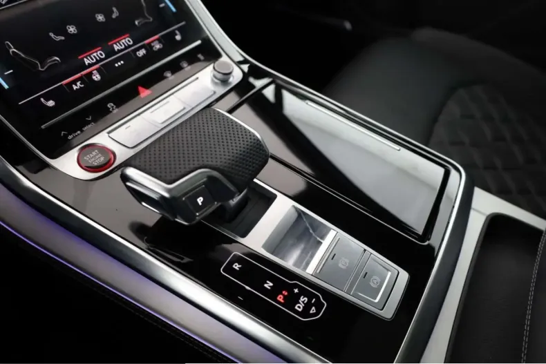 Audi SQ7 din 2025 cu 9.864 km - oferta AUD205661 - foto 15