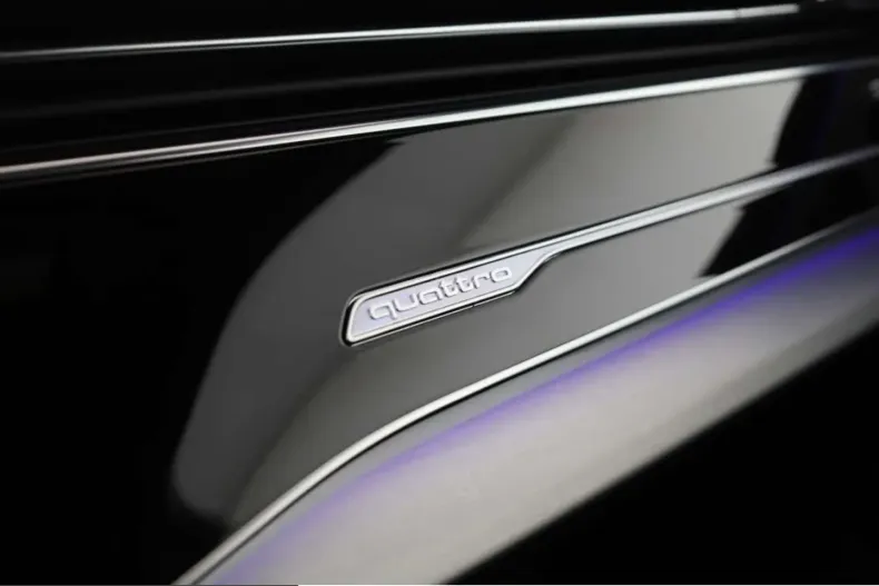 Audi SQ7 din 2025 cu 9.864 km - oferta AUD205661 - foto 19