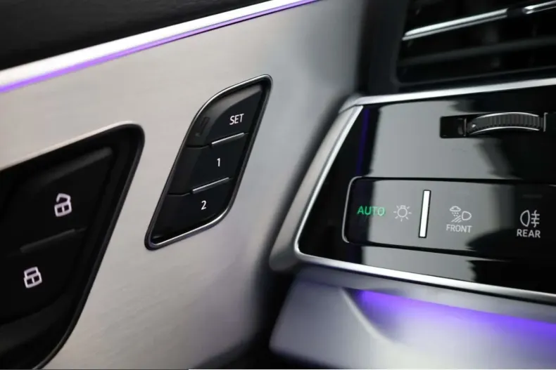 Audi SQ7 din 2025 cu 9.864 km - oferta AUD205661 - foto 20