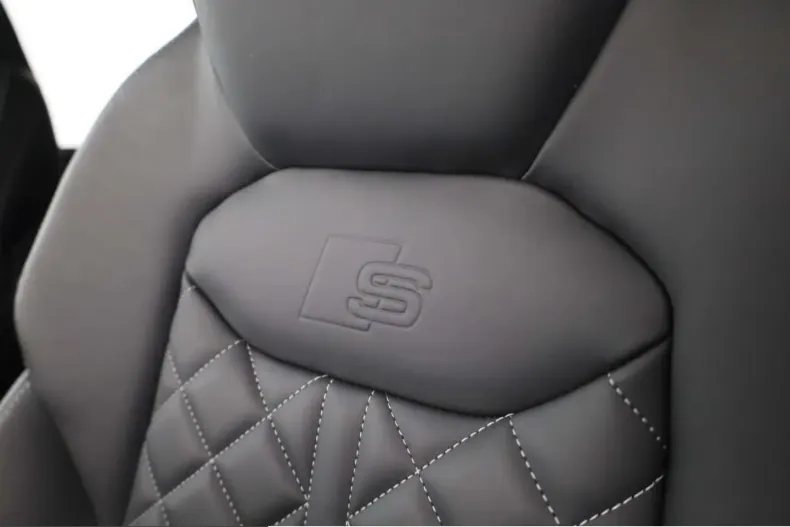 Audi SQ7 din 2025 cu 9.864 km - oferta AUD205661 - foto 22