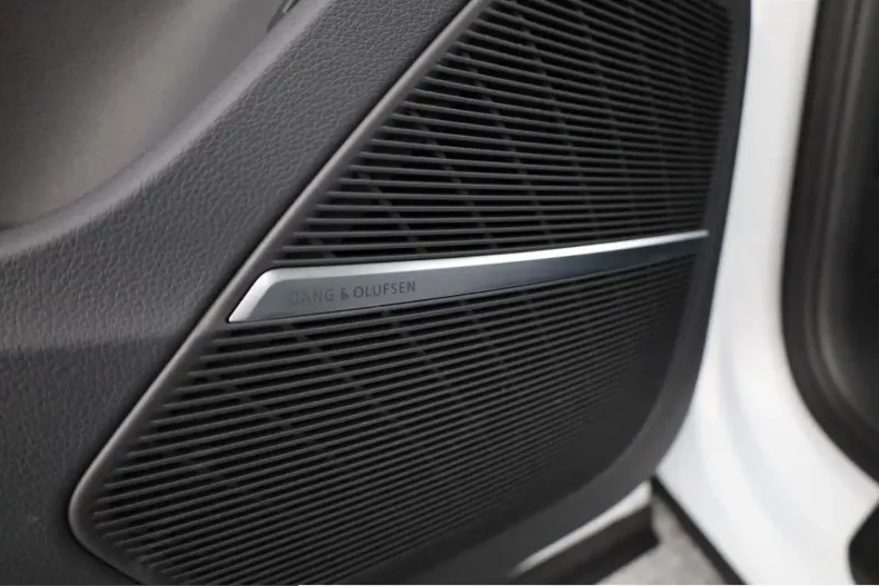 Audi SQ7 din 2025 cu 9.864 km - oferta AUD205661 - foto 24