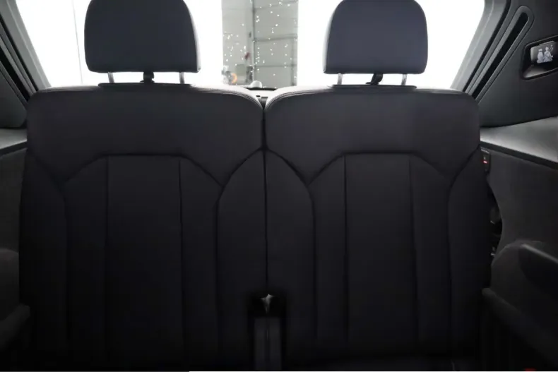 Audi SQ7 din 2025 cu 9.864 km - oferta AUD205661 - foto 30