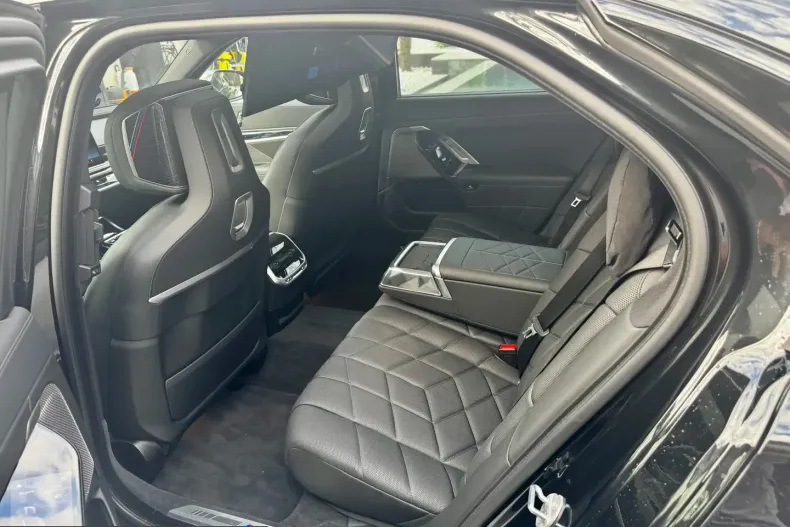 BMW i7 (Seria 7) din 2023 cu 45.000 km - oferta BMW205679 - foto 33