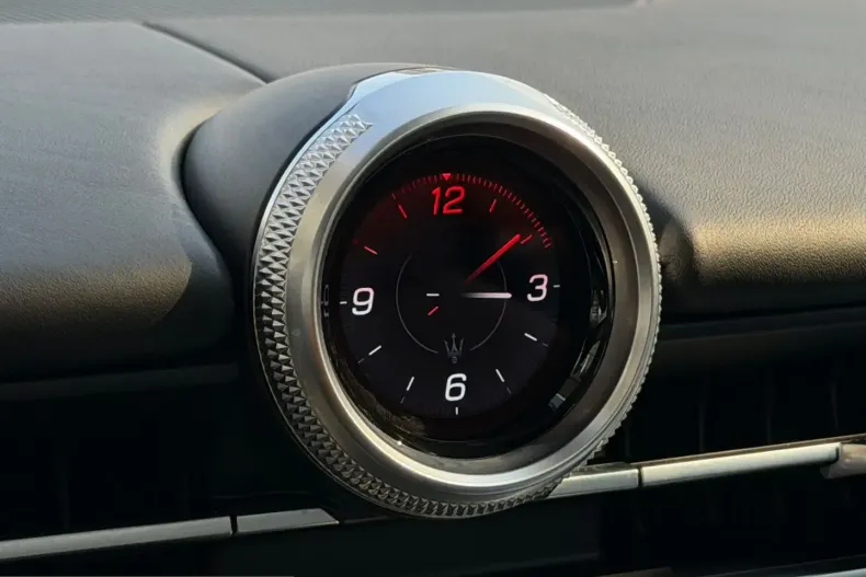 Maserati Grecale din 2024 cu 50.988 km - oferta MAS205680 - foto 24