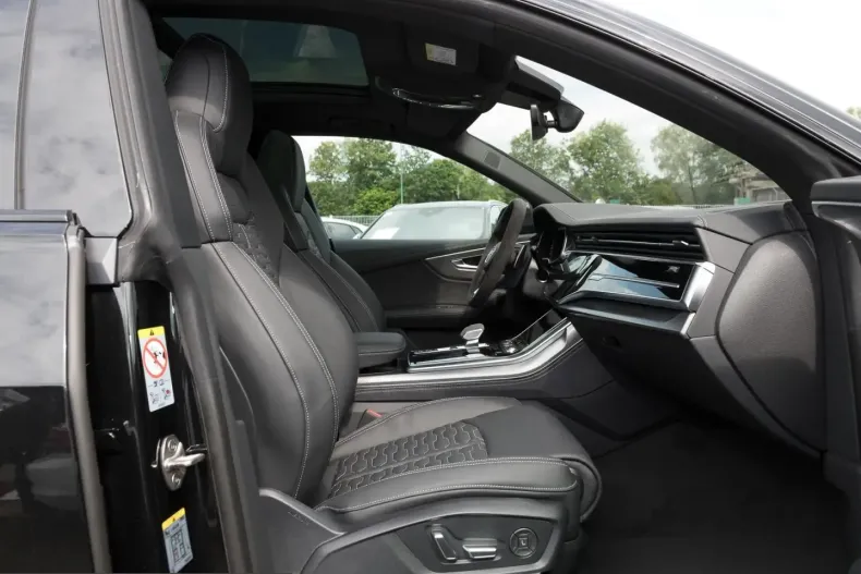 Audi RSQ8 din 2024 cu 3.755 km - oferta AUD205683 - foto 3