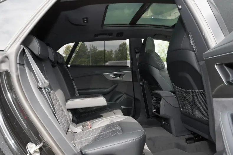 Audi RSQ8 din 2024 cu 3.755 km - oferta AUD205683 - foto 7