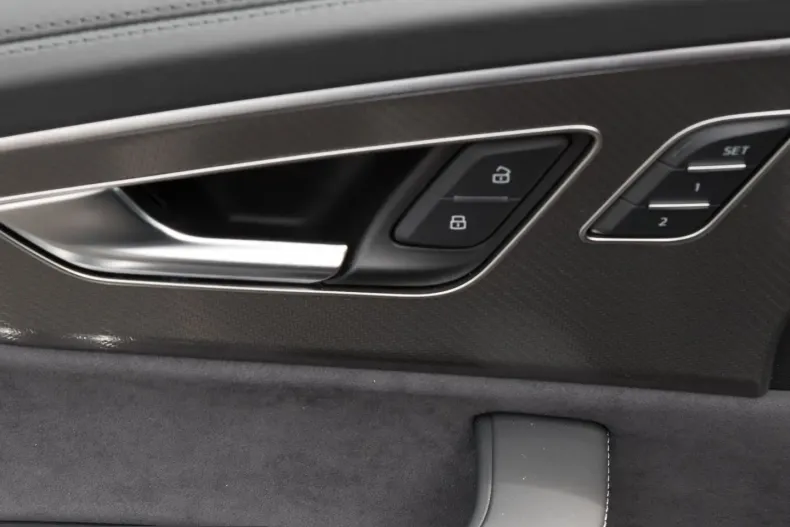 Audi RSQ8 din 2024 cu 3.755 km - oferta AUD205683 - foto 13