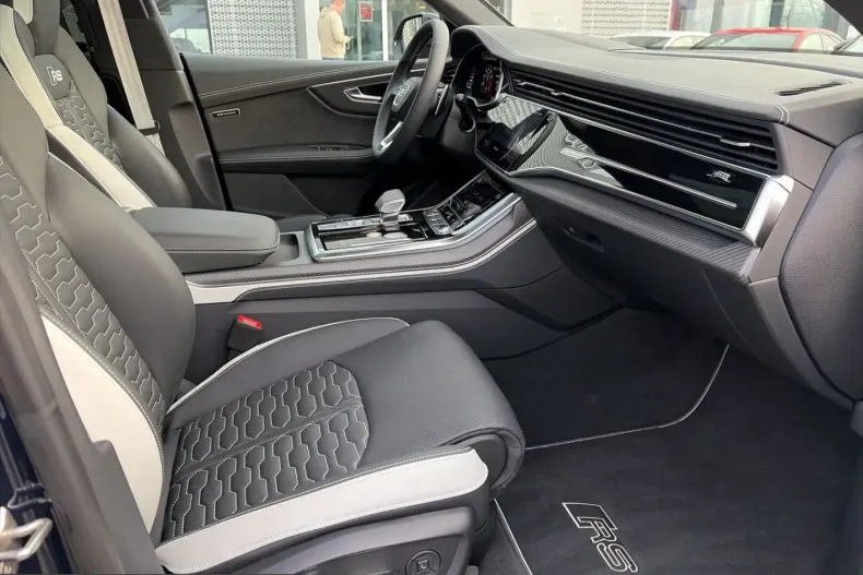 Audi RSQ8 din 2024 cu 9.543 km - oferta AUD205685 - foto 12