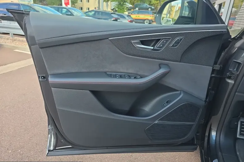 Audi RSQ8 din 2024 cu 35.000 km - oferta AUD205686 - foto 11