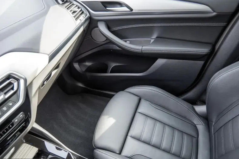 BMW X4 M40 (Seria X) din 2025 cu 5.800 km - oferta BMW205695 - foto 14