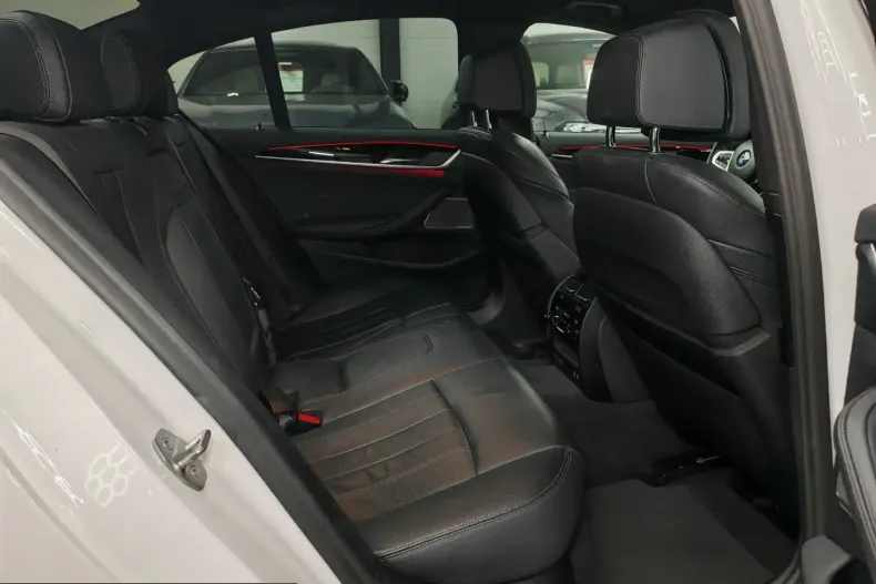 BMW 530 (Seria 5) din 2021 cu 77.000 km - oferta BMW205698 - foto 11