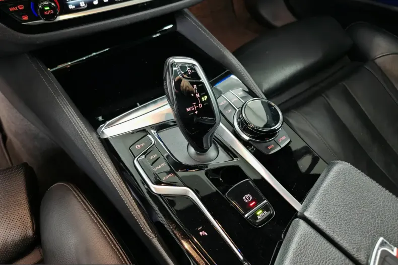 BMW 530 (Seria 5) din 2021 cu 77.000 km - oferta BMW205698 - foto 13